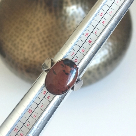 Vintage 925 Silver Ring with Red Jasper/ Mahogany Obsidian Cabochon Gemstone 8 - Picture 1 of 13
